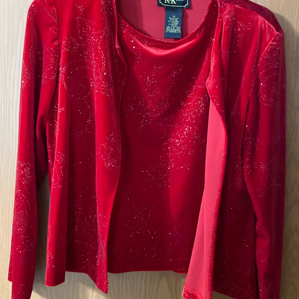 Red velvet twin set